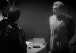 Сцена из фильма Тысяча девятьсот восемьдесят четвёртый / Nineteen Eighty-Four (1954) Тысяча девятьсот восемьдесят четвёртый сцена 13