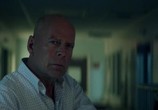 Фильм Ночь в осаде / Trauma Center (2019) - cцена 6