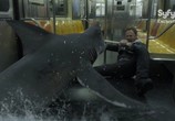 Фильм Акулий торнадо 2 / Sharknado 2: The Second One (2014) - cцена 6