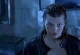 Фильм Обитель зла / Resident Evil (2002) - cцена 3